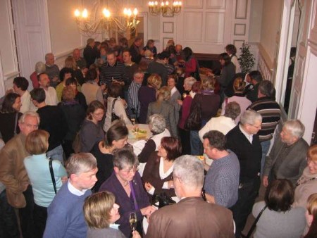 Foyer Stucksaal Langenselbold, befüllt